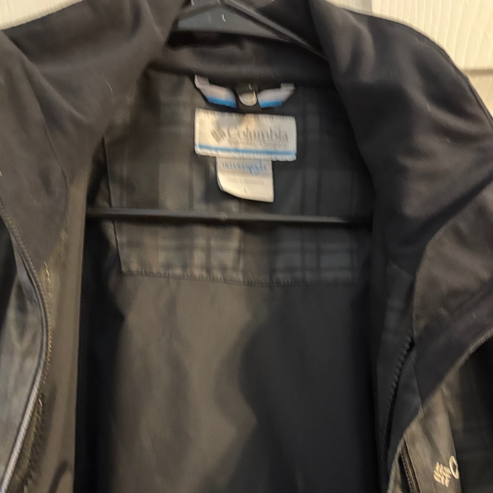 Columbia Men's Plaid Black Raincoat - Picture 5 of 7